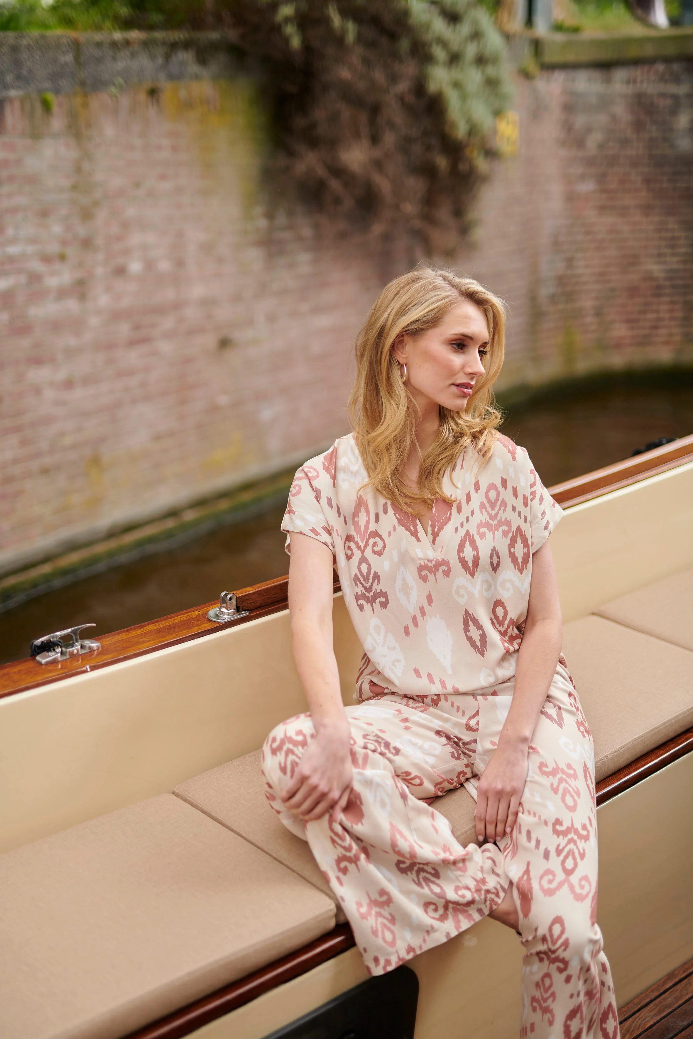 25044 Flowy Aztec Print Broeknude  Tinten | Sand - Muticolour - Image 9
