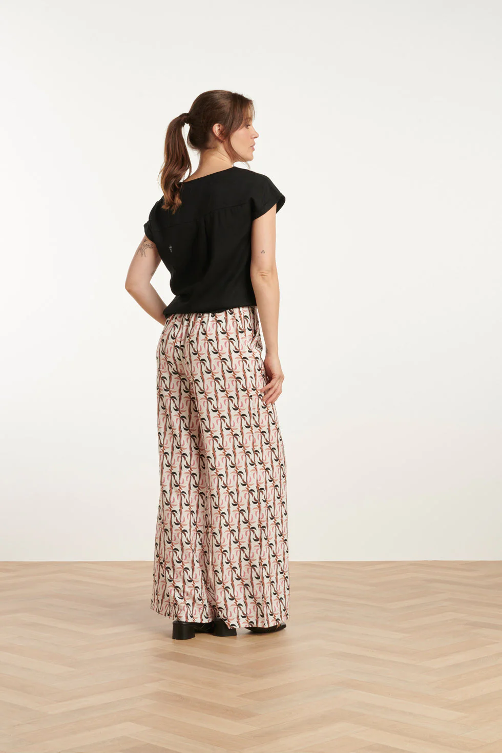 25059 Marocain Broek Met Palmprint | Sand - Muticolour - Image 5