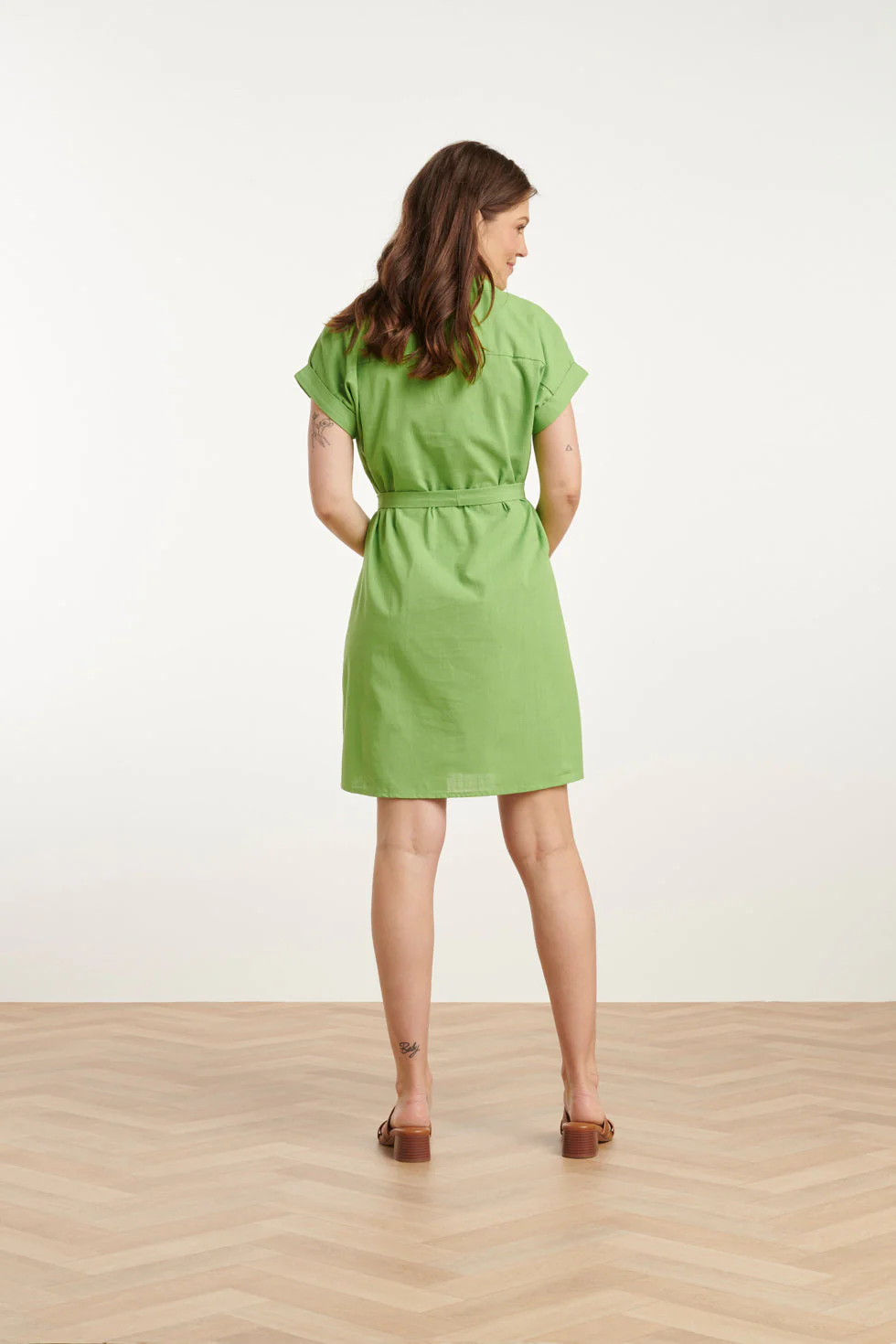 25176 Lime Linnen Jurk Met Kraag | Light Green - Image 5
