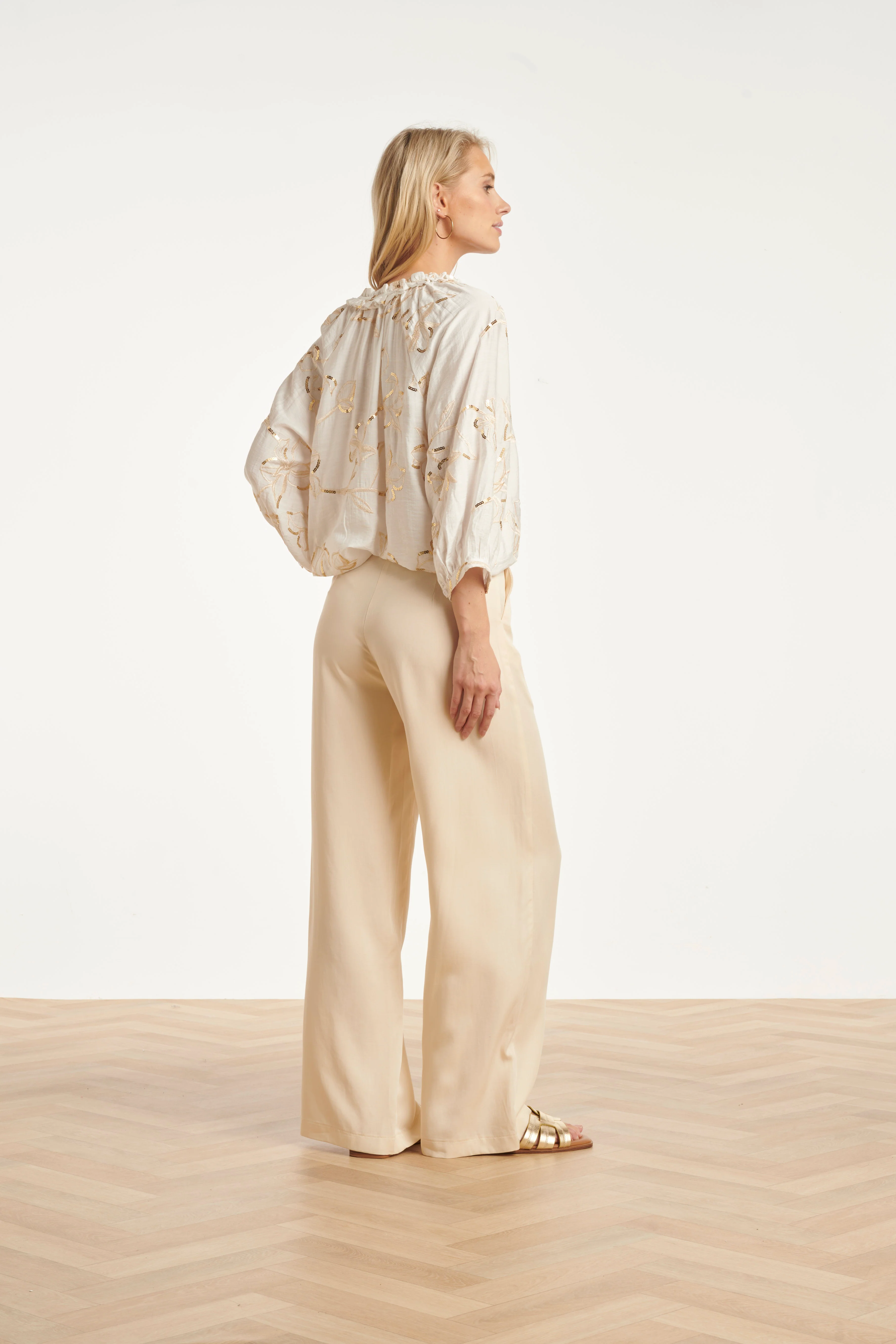 Witte Blouse Met Gouden Borduursels En Pailletten | Off White - Gold - Image 10